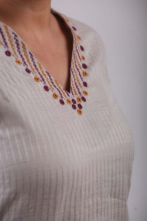 Urmul Desert Crafts- "Gulshan" Cotton Straight Kurta - Image 9
