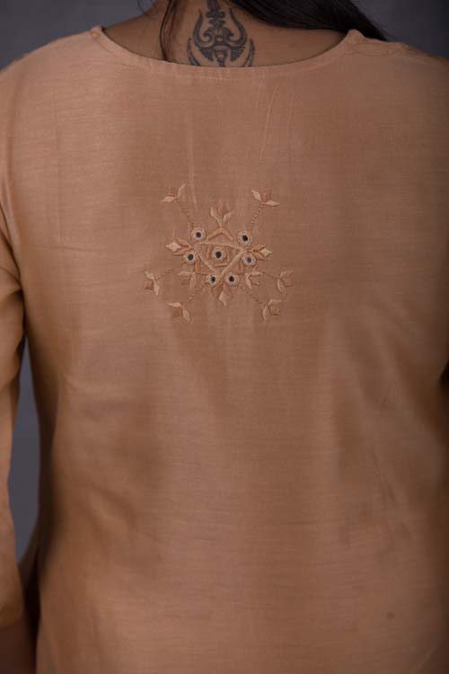 Urmul Desert Crafts ' Lakshita Chanderi Beige Kurti With Soof Hand Embroidery - Image 6