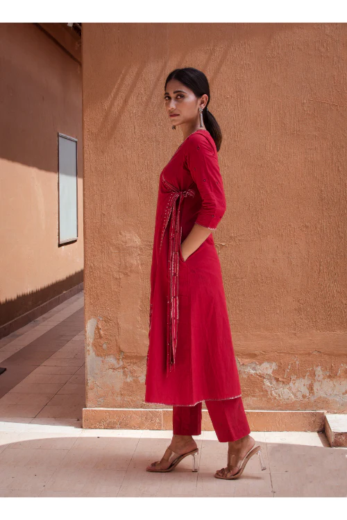 Urmul 'Hoor' Laal Ishq Cotton Kurti.(2pc kurta and pant set ) - Image 3