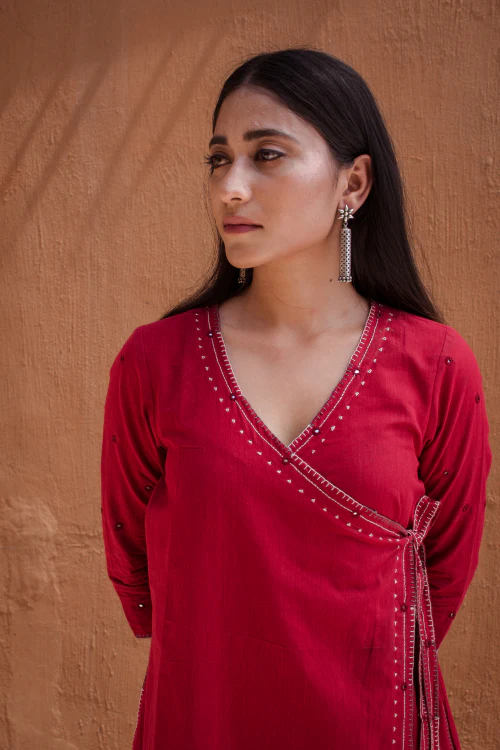 Urmul 'Hoor' Laal Ishq Cotton Kurti.(2pc kurta and pant set ) - Image 4