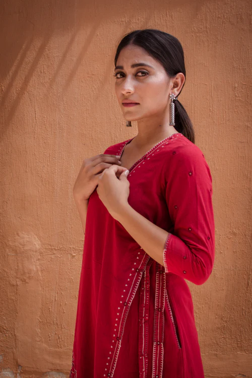 Urmul 'Hoor' Laal Ishq Cotton Kurti.(2pc kurta and pant set ) - Image 7