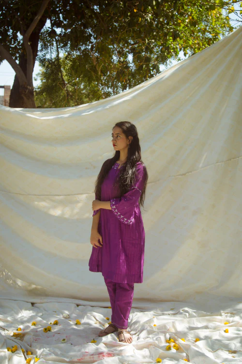 Urmul 'Kalasa' Sitara' Kurti (2Pc Kurta And Pant ) - Image 3
