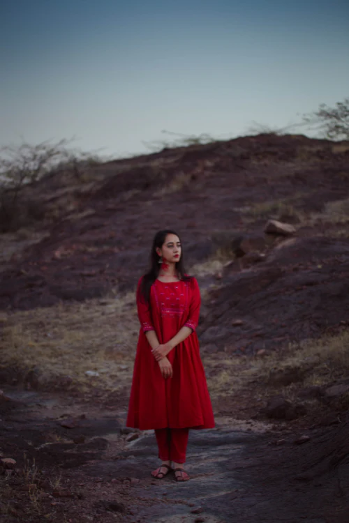 Urmul 'Reeti' Sitara' Kurti (2Pc Kurta And Pant ) - Image 3