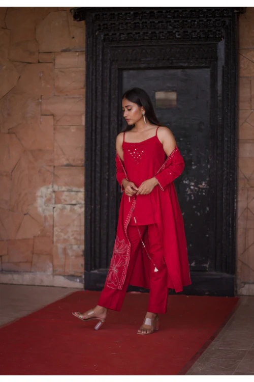 Urmul'Sayonee' Laal ishq Cotton wrap kurti (3pc kurta,sleeve and pant set ) - Image 6