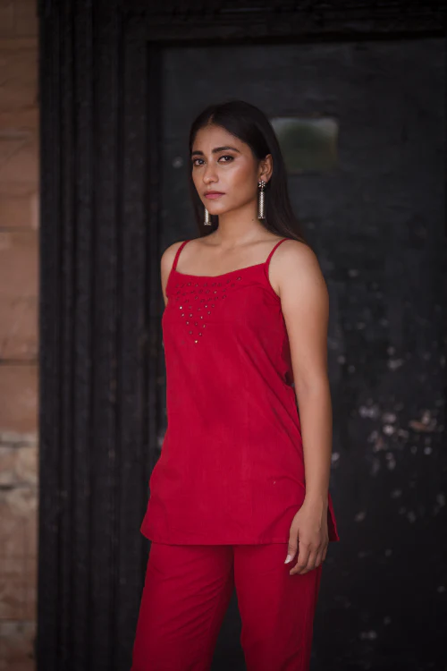 Urmul'Sayonee' Laal ishq Cotton wrap kurti (3pc kurta,sleeve and pant set ) - Image 7