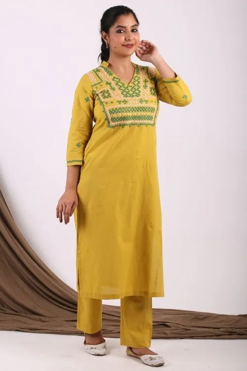 Urmul Sindhi Embroidery SAMU Lime Green Kurta - Pant Set - Image 3