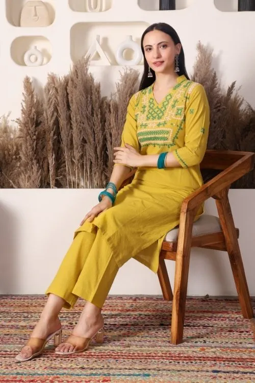 Urmul Sindhi Embroidery SAMU Lime Green Kurta - Pant Set - Image 4