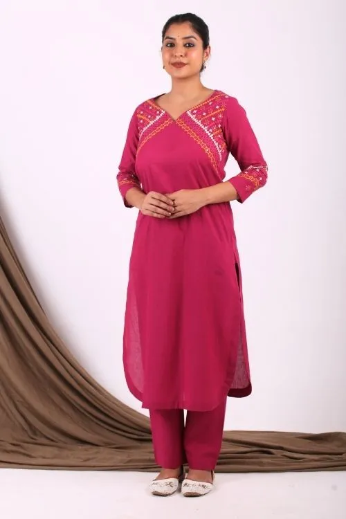 Urmul Sindhi Embroidery SANTOSH Pink Kurta - Pant Set - Image 7