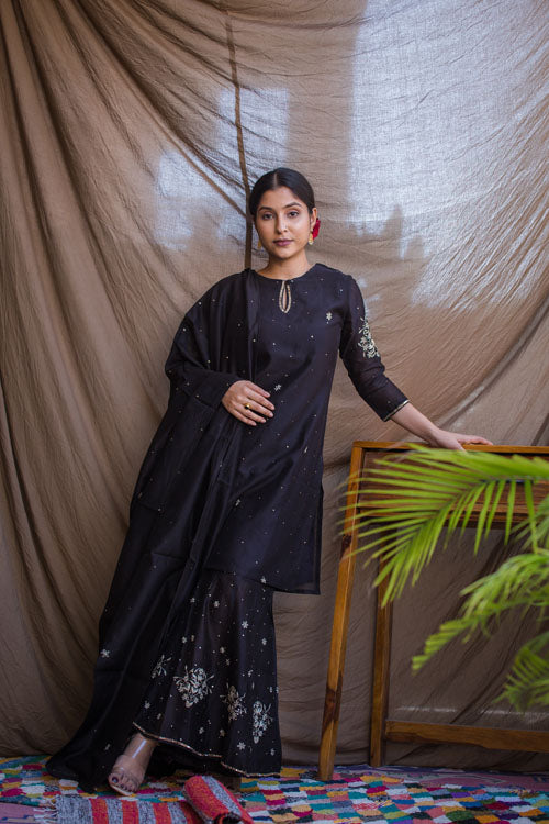 Urmul'Souma' Festive' Chanderi Kurti.(3Pc Kurta,Sharara And Dupatta Set) - Image 6