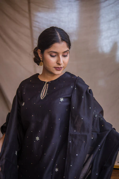 Urmul'Souma' Festive' Chanderi Kurti.(3Pc Kurta,Sharara And Dupatta Set) - Image 7