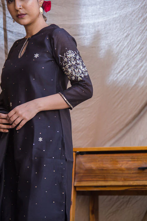 Urmul'Souma' Festive' Chanderi Kurti.(3Pc Kurta,Sharara And Dupatta Set) - Image 9