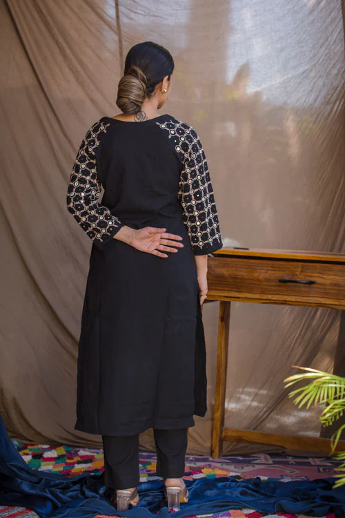 Urmul 'Sukoon' Handloom Kurti Set.(Kurti,Pant) - Image 5