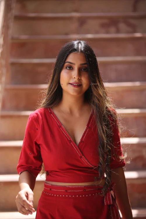 Urmul'Madno' Laal Ishq Cotton skirt with top (2pc skirt and top ) - Image 4