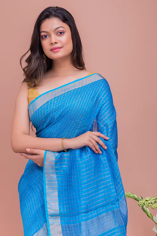 TICH Graceful Elegance. Soft Bengal Handwoven Linen Silk Zari Checked Sari - Vivid Blue & Silver - Image 3