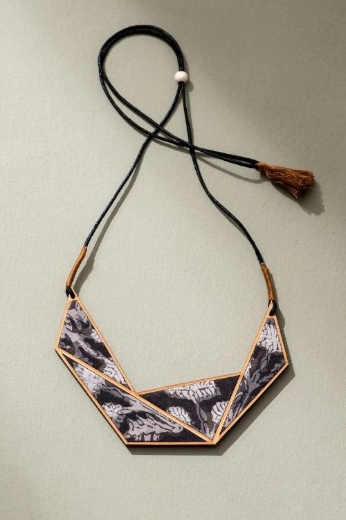 Whe Black And Beige Kalamkari Repurposed Fabric And Wood Connecting Triangle Adjustable Necklace - Image 2