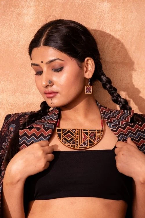 Whe Black Upcycled Ajrakh Fabric And Repurposed Wood Maze Necklace - Image 2