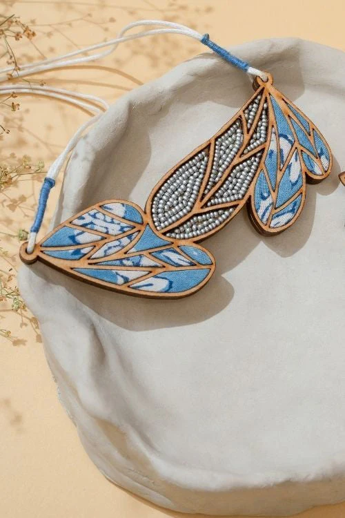 WHE Blue Bloom Leaf Motif Repurposed Fabric And Wood Necklace - Image 8