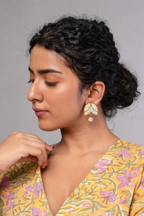 WHE Green Bloom Repurposed Fabric And Wood Studs - Image 7