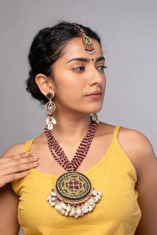 WHE Hand Embroidered Multicolor Earrings With Shells - Image 3