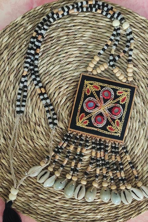 WHE Hand Embroidered Red & Yellow Pendant Necklace With Beaded String With Cowry