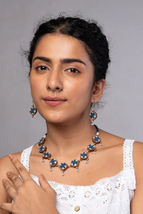 WHE Indigo Blue Repurposed Fabric And Wood Choker - Image 5