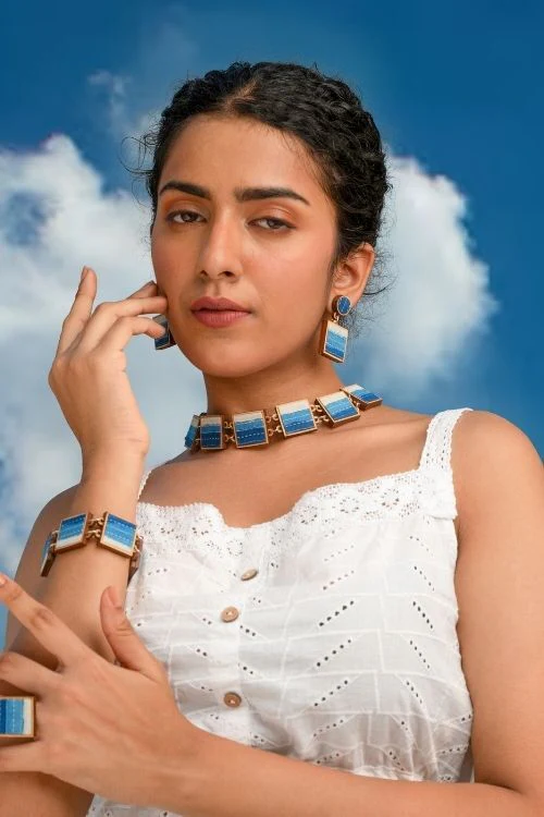 WHE Shades Of Indigo Blue Repurposed Fabric And Wood Square Choker - Image 4