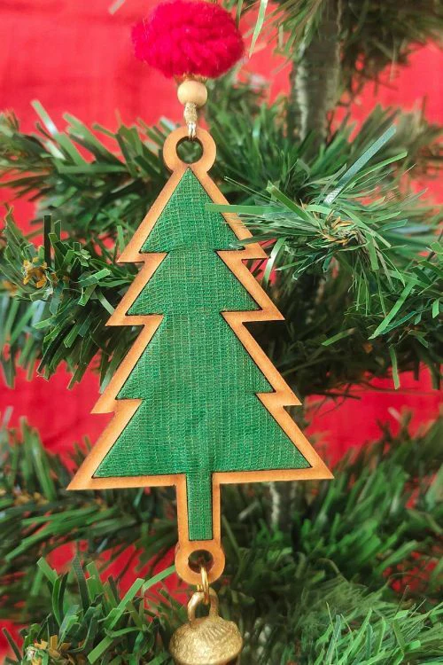 WHE Solid Green Christmas Tree Repurposed Wood & Upcycled Fabric Reversible Christmas charm Combo Of 3