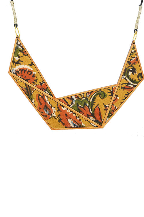 Whebyabira Connecting Triangle Kalamkari Mdf Necklace - Image 4