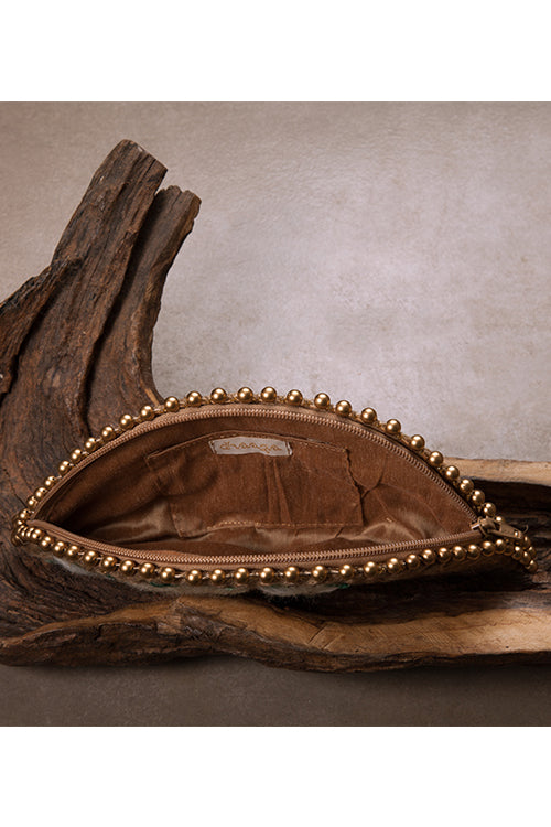 Dhaaga White Daisy Gold Half Moon Clutch Bag - Image 4