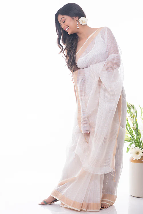 TICH Flowing & Graceful. Soft Handwoven Bengal Linen Checked Saree - White & Gold - Image 5