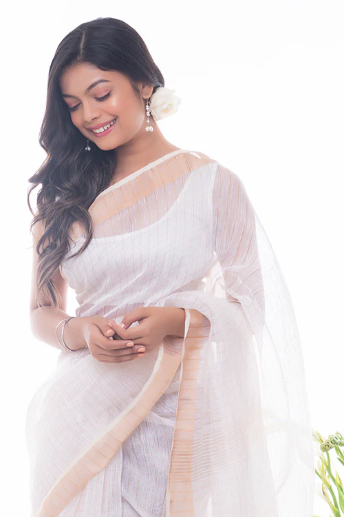 TICH Flowing & Graceful. Soft Handwoven Bengal Linen Checked Saree - White & Gold - Image 6