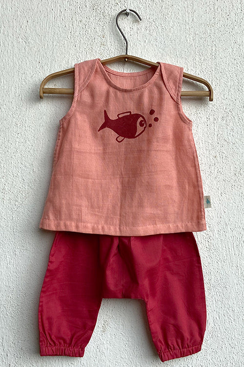 Whitewater Kids Unisex Organic Koi Peach Jhabla With Red Pants - Image 2