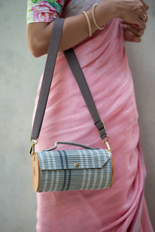 Lukka Chuppi Wild Thunder Round Clutch -Changeable Sleeve Set - Image 7